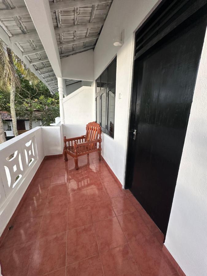 Hotel White Hill à Unawatuna Extérieur photo