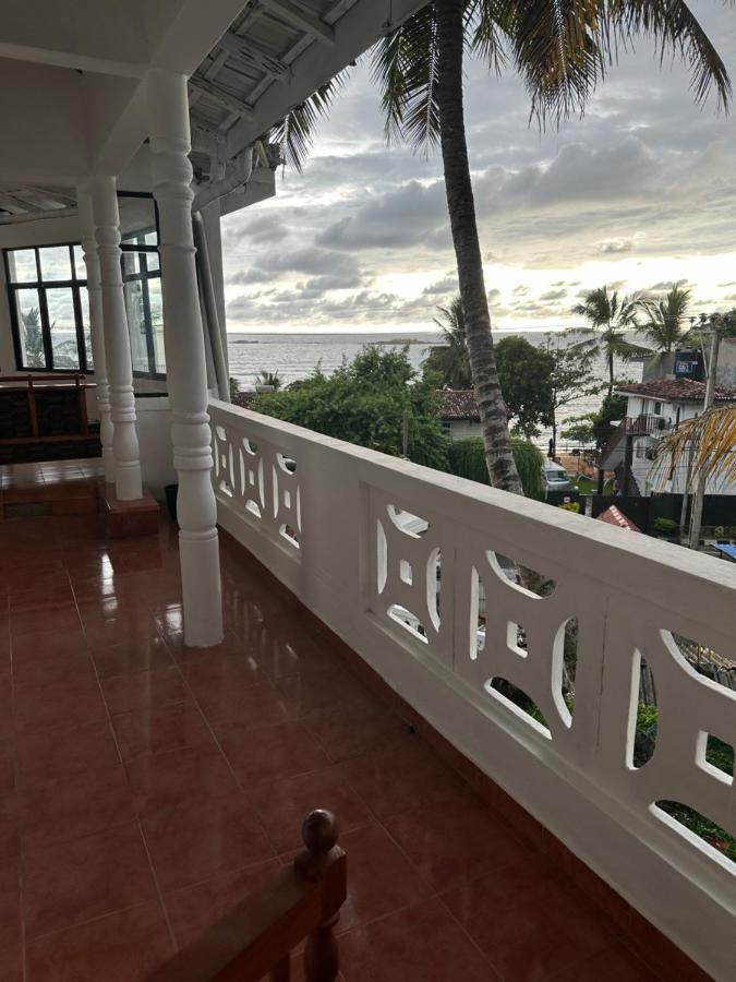 Hotel White Hill à Unawatuna Extérieur photo