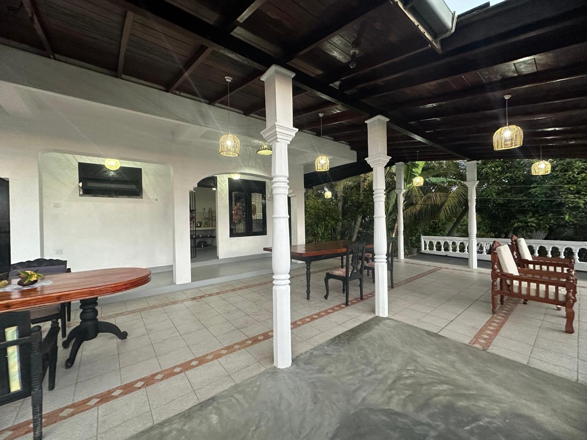 Hotel White Hill à Unawatuna Extérieur photo