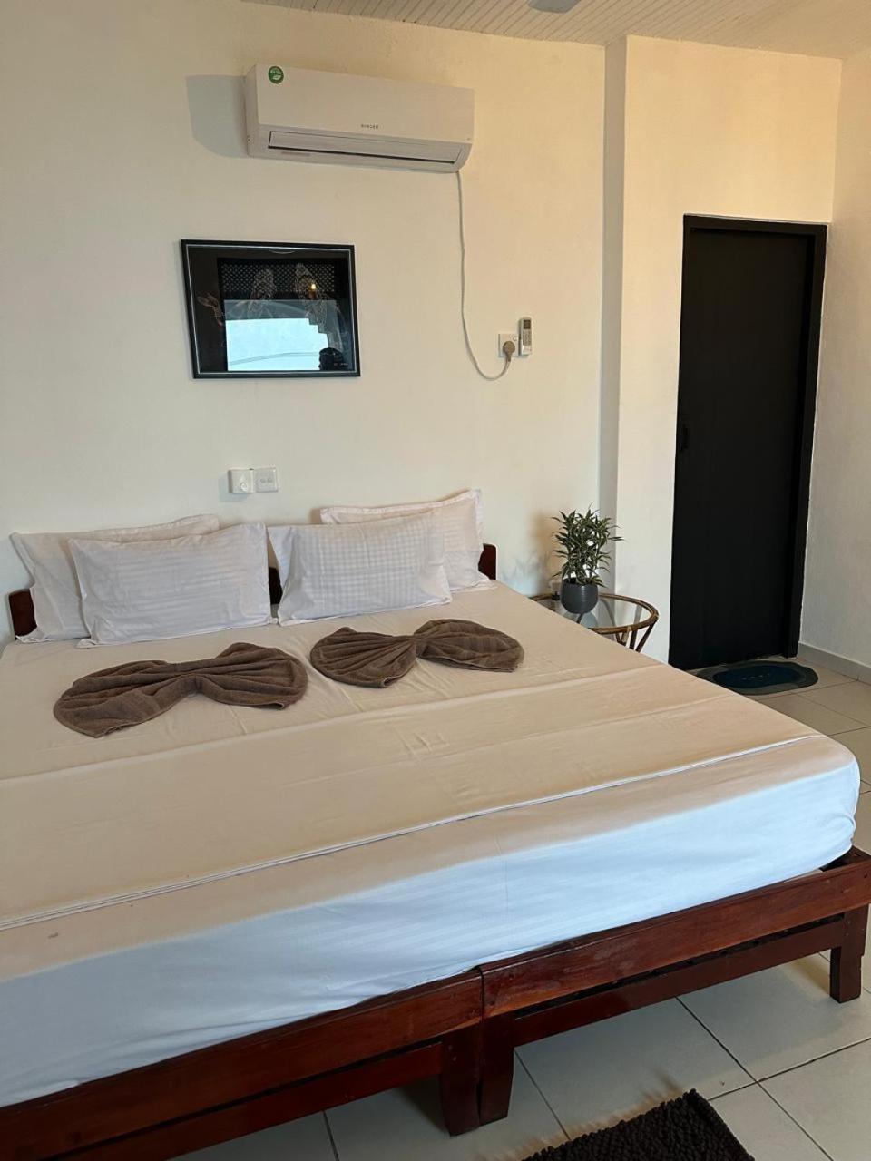 Hotel White Hill à Unawatuna Extérieur photo
