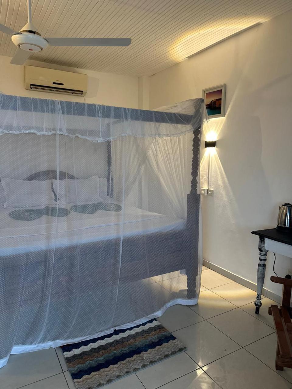 Hotel White Hill à Unawatuna Extérieur photo