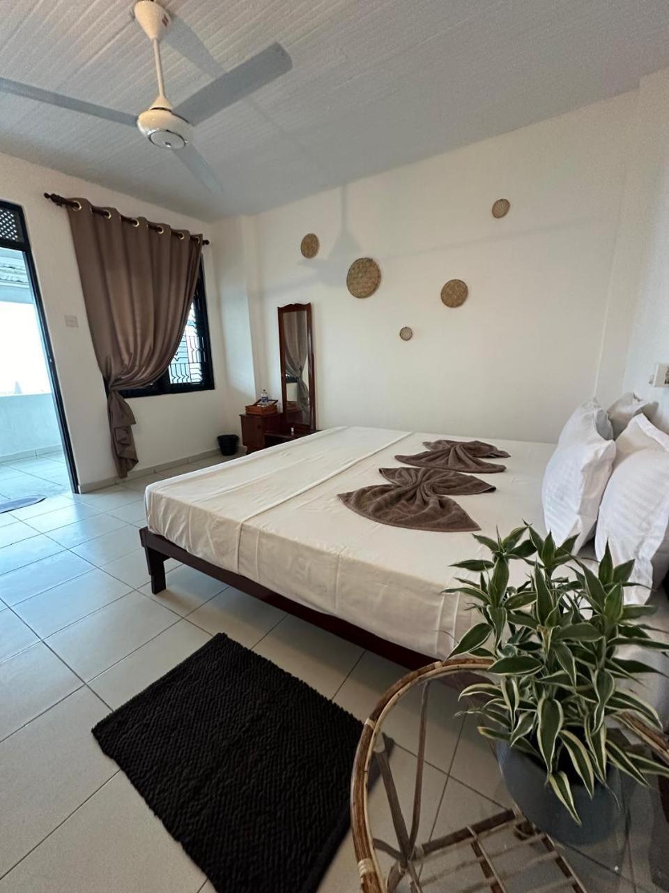 Hotel White Hill à Unawatuna Extérieur photo